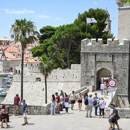 Nada Affittacamere 3*